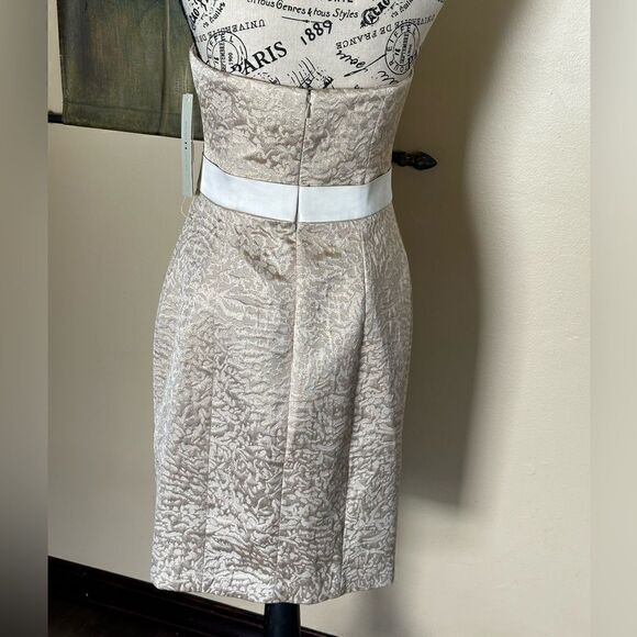 HALSTON HERITAGE Vintage CLASSIC. Such a classy dress . Size small - Picture 15 of 16